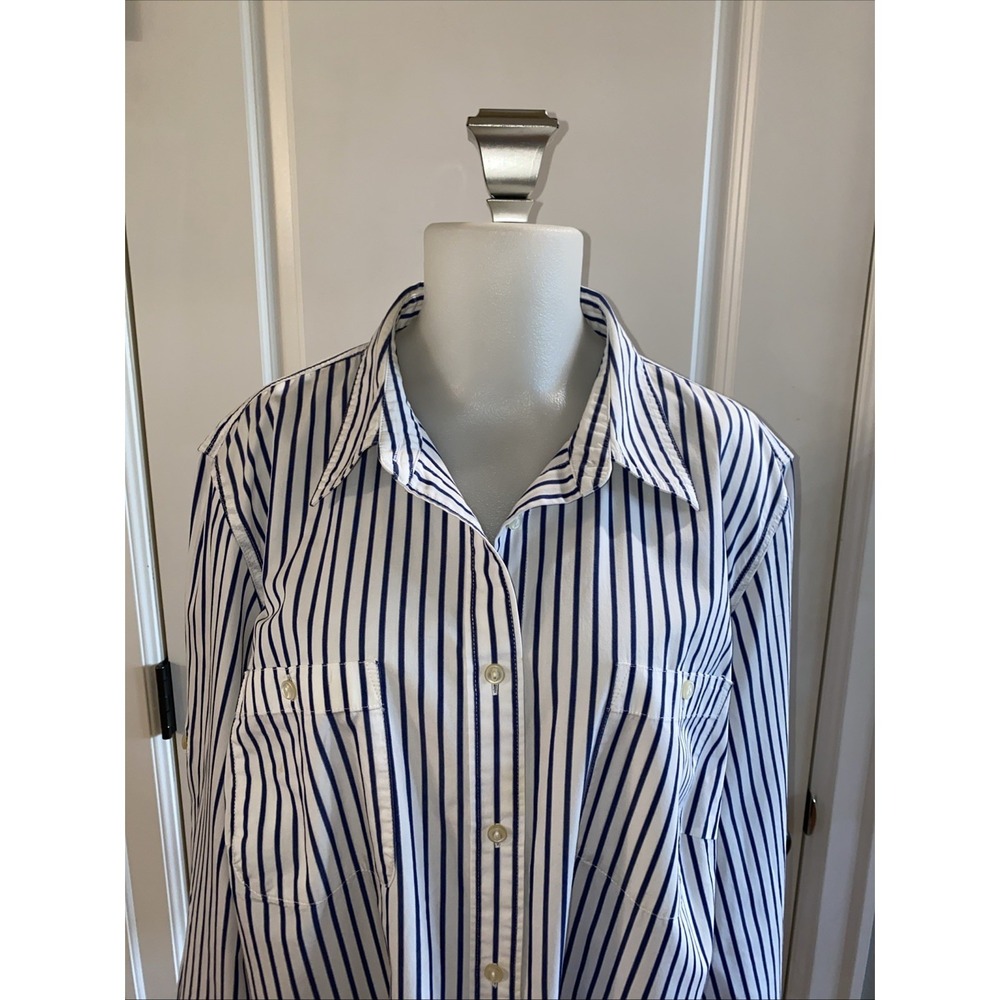 Lauren Ralph Lauren Women's 2X Blue White Striped Button Up Classic Preppy Shirt - Picture 2 of 9
